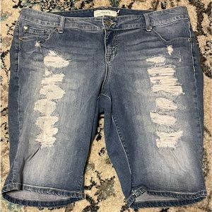 Torrid Bermuda Shorts Women’s size 18 Distressed Mid Rise Blue Denim